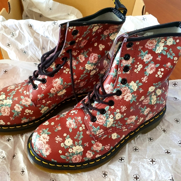 Doc Martens Boots - Picture 4 of 6